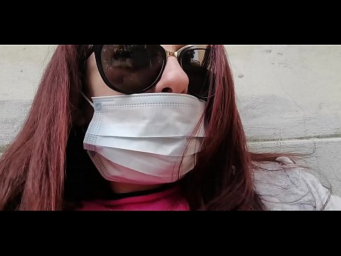 ❤️ Nicoletta analipiza kisasi kwa jirani yake na kukojoa kwenye karakana yake (Karantini Maalum ya Covid19 ya Italia) ❤